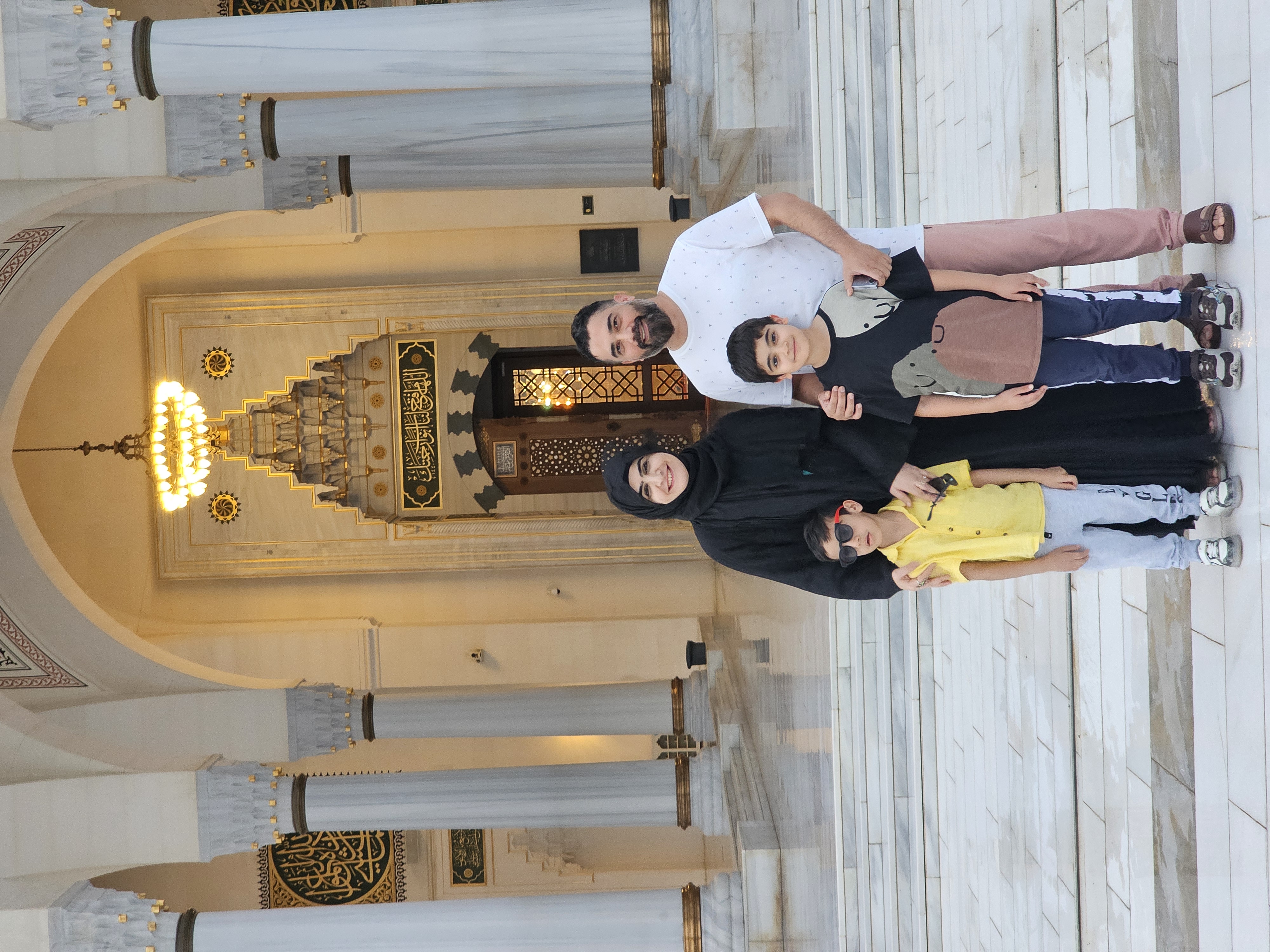 Zainab Nissa Family