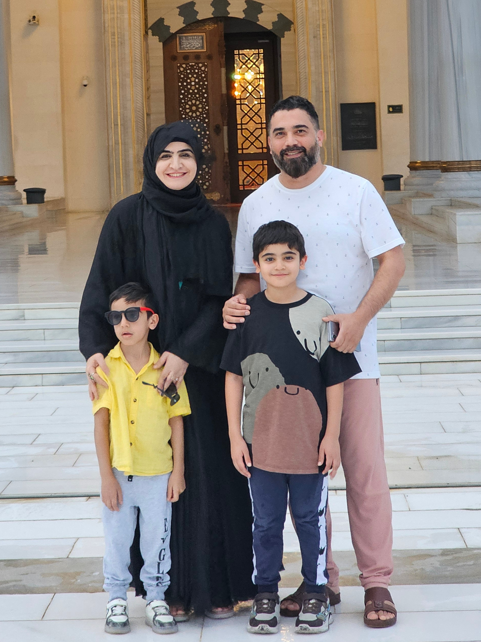 Zainab Nissa Family